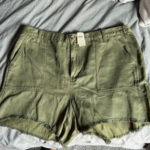 Aerie cargo khaki cargo short